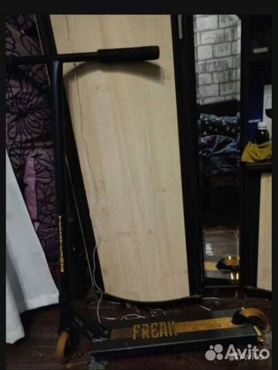 Трюковой самокат tech team freak