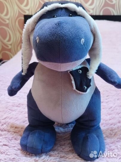 Мягкая игрушка Динозаврик в шапке летчика