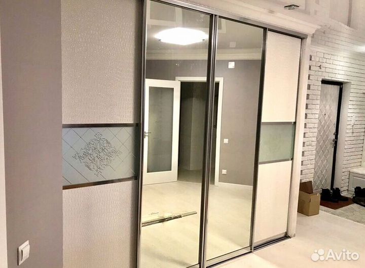 Шкафы в прихожую на заказ от производителя