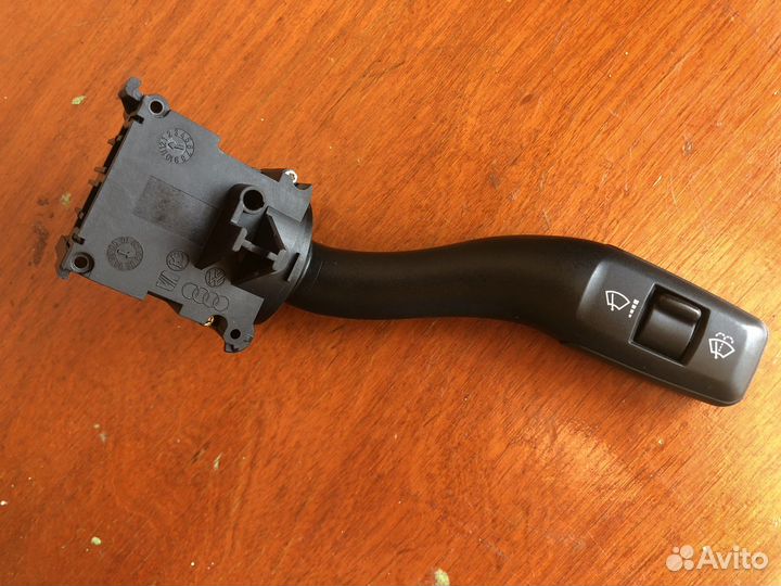 Продам переключатель стеклоочистителя audi A4