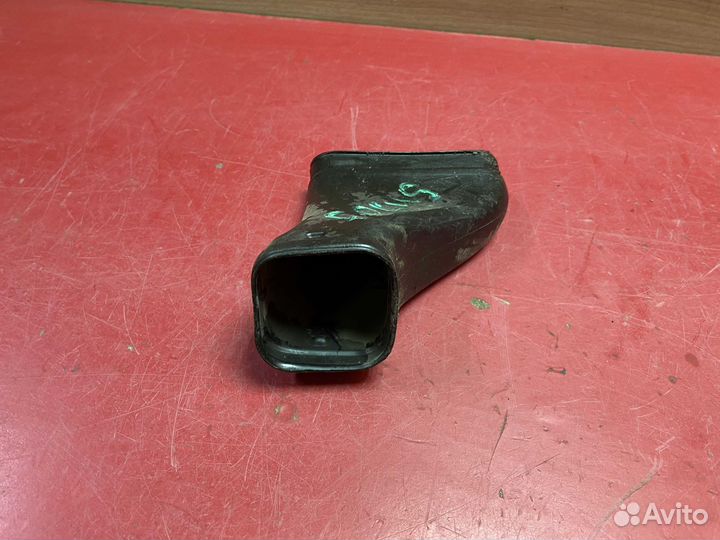 Воздуховод отопителя 3M5178018W12CB Ford Focus 2