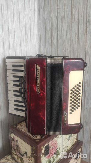 Аккордеон weltmeister 1/2 (половинка) + чехол