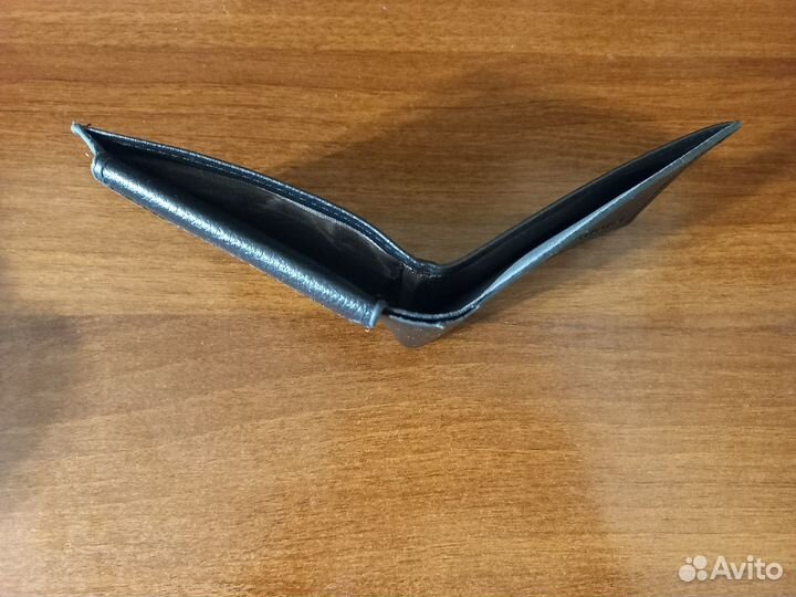 Мужской кошелек