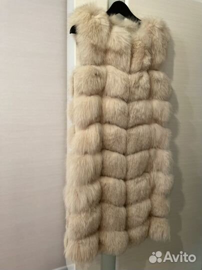 Жилетка меховая женская