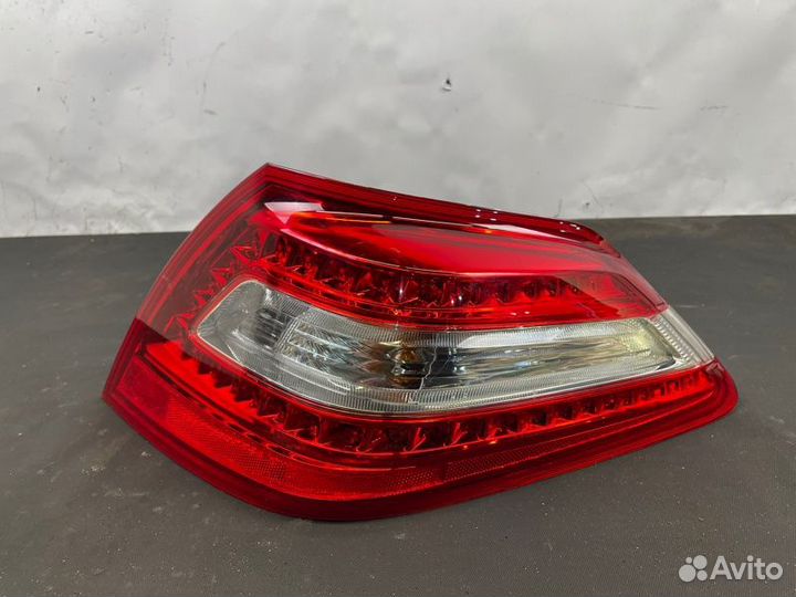 Правый фонарь Nissan Teana J32