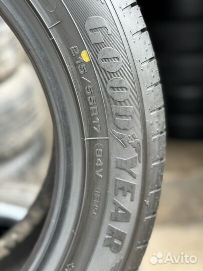 Goodyear EfficientGrip 215/55 R17 94V