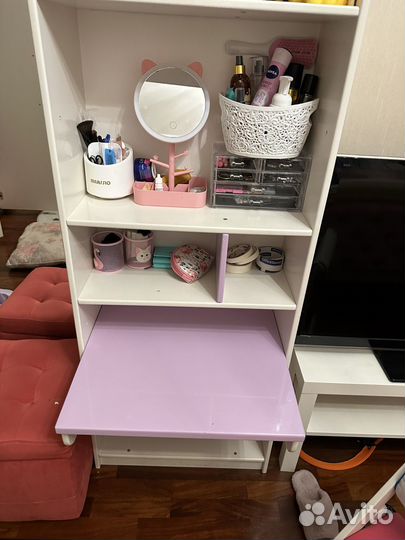 Стеллаж со столиком,в детскую,для девочки