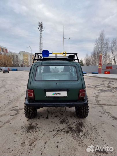 LADA 4x4 (Нива) 1.7 МТ, 2003, 100 000 км