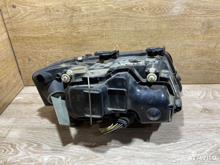 Фара левая Audi A6 C5 рестайлинг 142249