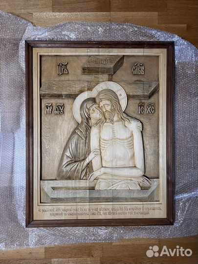 Резные иконы из дерева