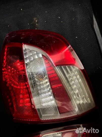 Задние фонари granta
