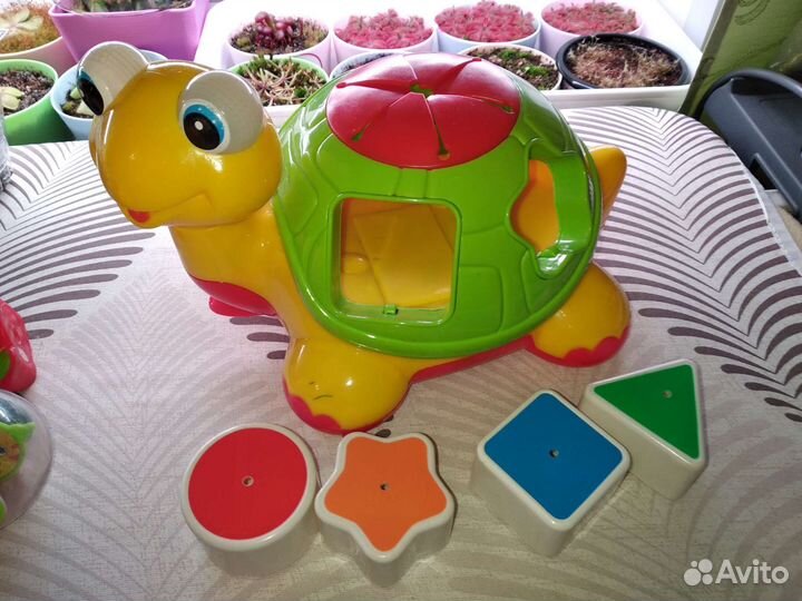 Развивающие игрушки для малышей