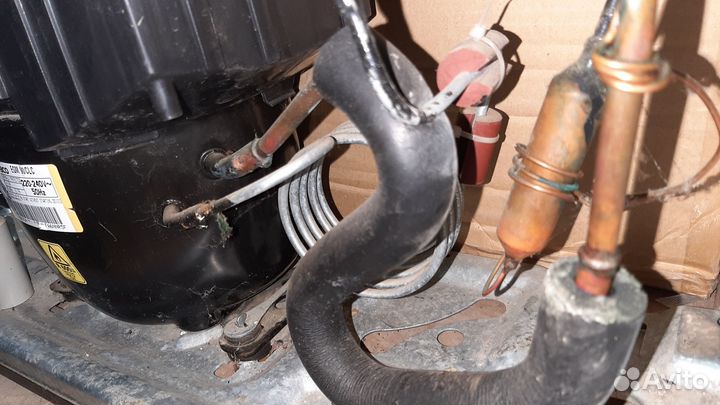 Компрессор Embraco от Whirlpool ARC 8140