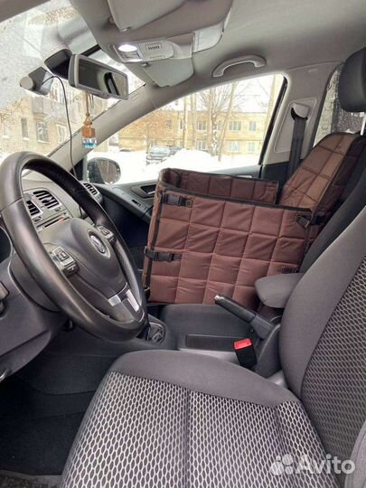 Автокресло для перевозки собак