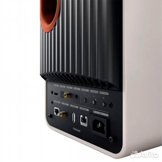 KEF LS50 Wireless II белые