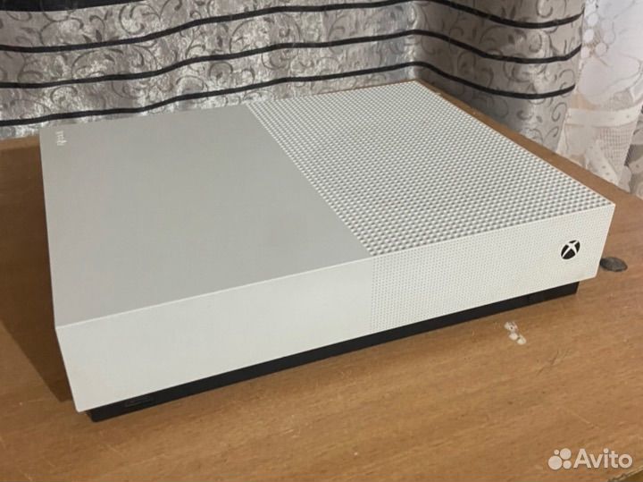Xbox one s 1tb