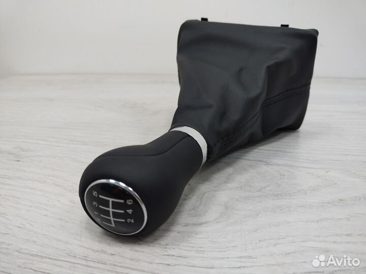 Ручка кпп с кожухом Audi A3 (8P) 2008-2013