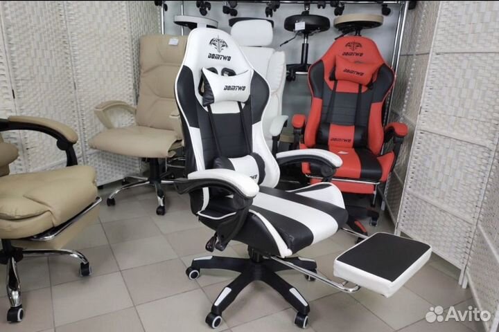 Компьютерное кресло геймерское