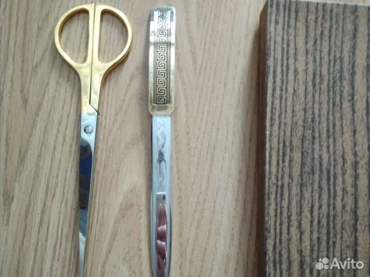 Ножницы и нож для резки бумаги