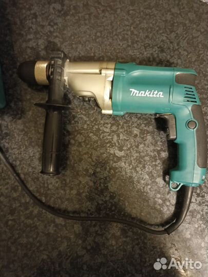 Ударная дрель makita hp2051