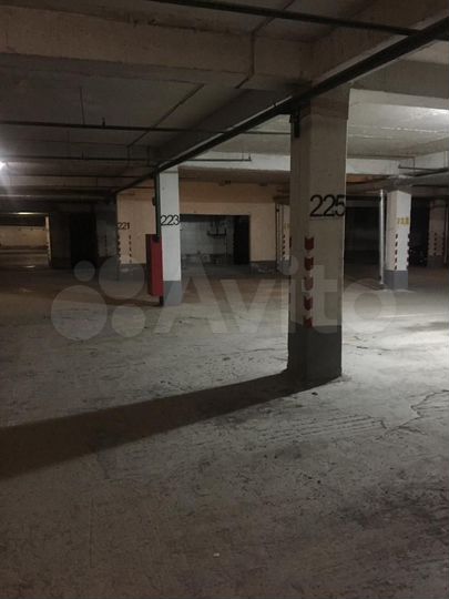 Машиноместо, 18 м²