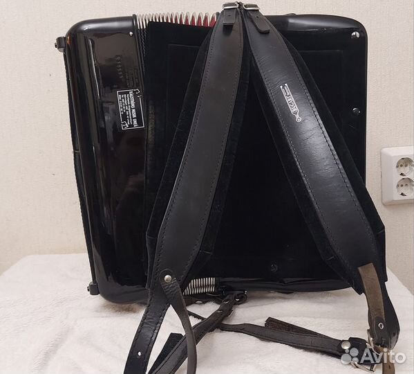 Итальянский баян Bugari Artist