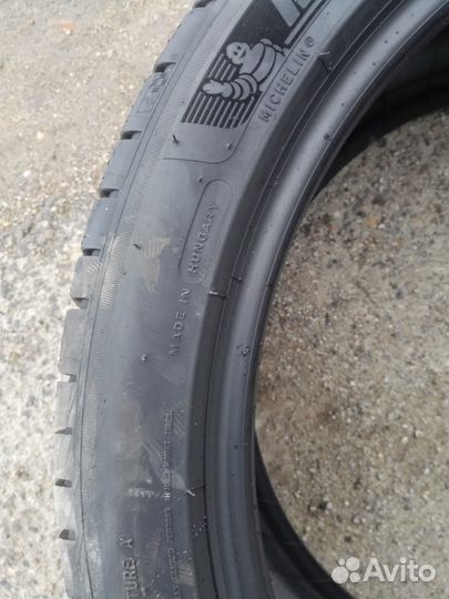 Michelin Pilot Sport 4 S 295/35 R21 107Y
