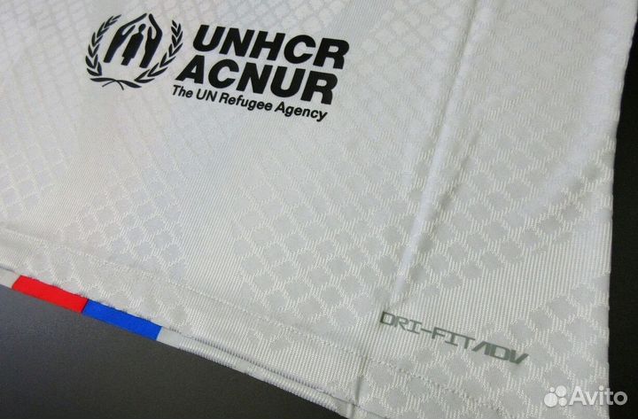 Форма третья гостевая Барселона сезон 23/24