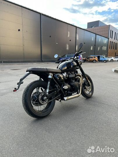 Triumph Bonneville T120 Black