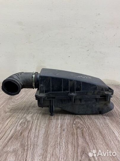 Корпус воздушного фильтра Ford Mondeo cjba