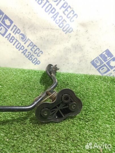 Педаль газа Toyota Avensis универсал 1.8 1zzfe