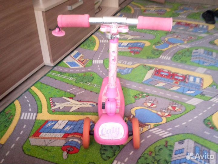 Самокат детский для девочки