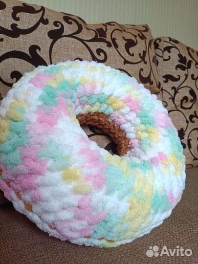 Подушка пончик