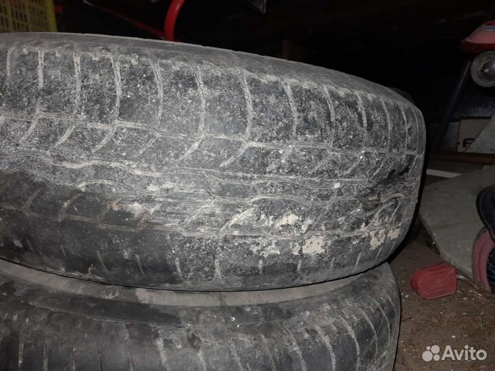 Bridgestone B250 225/70 R16