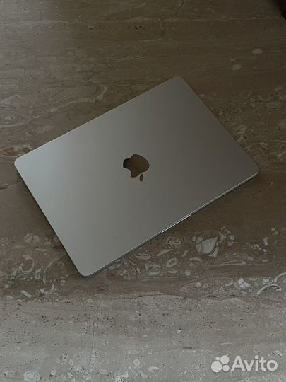 Apple MacBook Air 13 M2