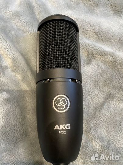 Микрофон AKG P120