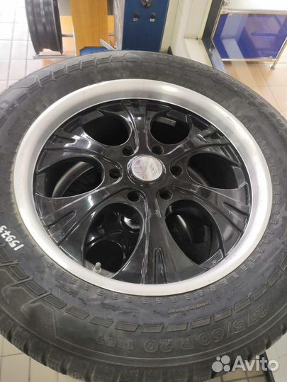 Диски R20 с Nokian Hakkapeliitta 7 SUV 275/60/R20