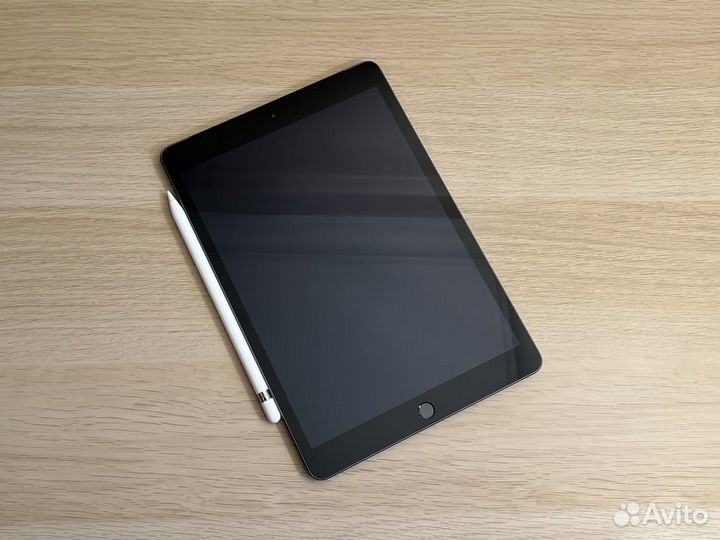 iPad (8th generation) Wi-Fi + симка + карандаш