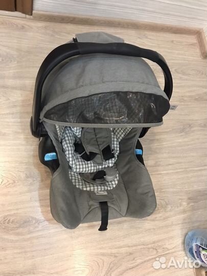 Автомобильное кресло