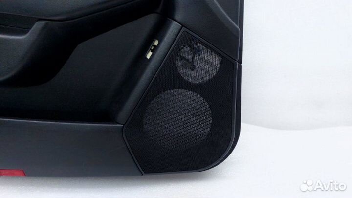 Б/У Обшивка двери Состояние хорошее, оригинал