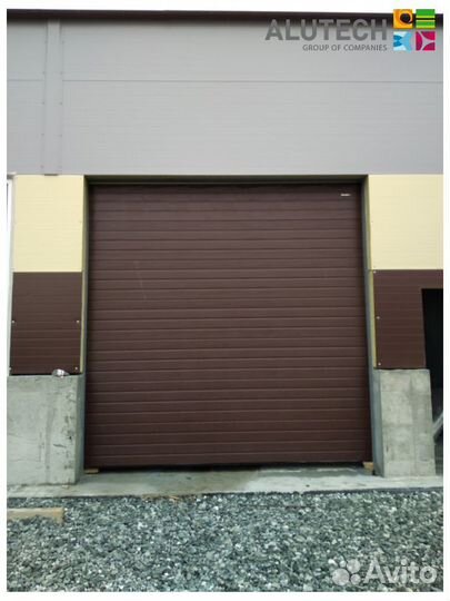 Гаражные ворота alutech