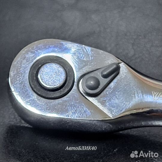 Трещотка с изогнутой ручкой 1/4