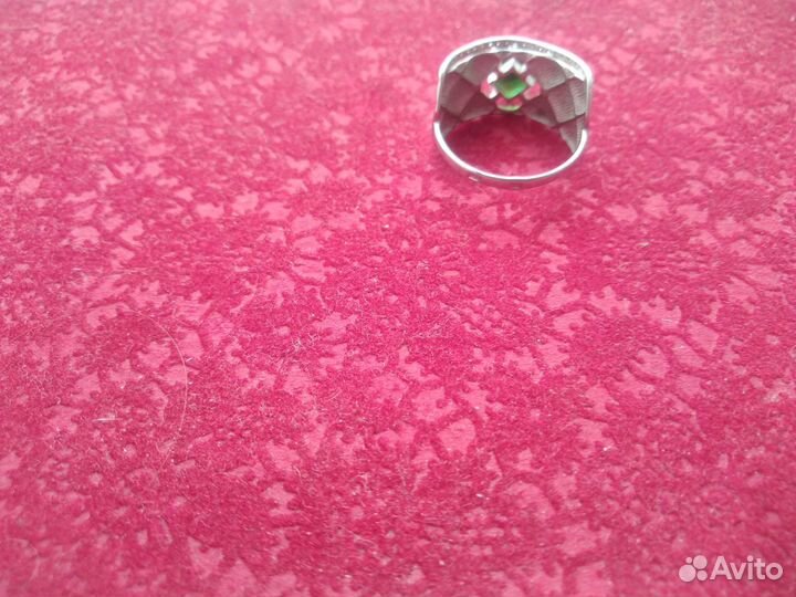 Серебряное кольцо женское