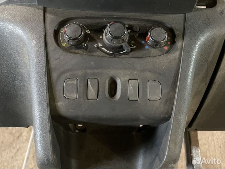 Торпедо renault logan 2