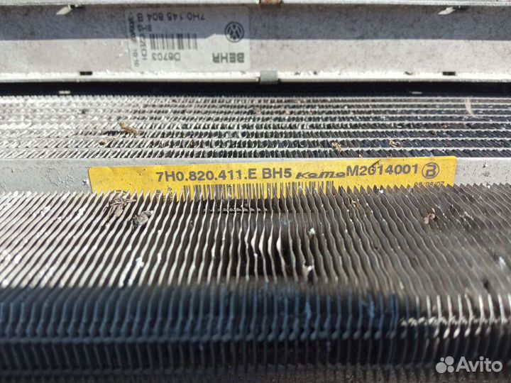 Касета радиаторов с телевизором Volkswagen T5