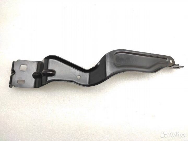 Кронштейн фары передний левый Mercedes-Benz