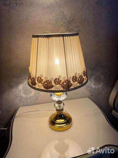 Лампа настольная