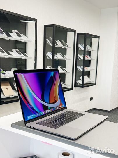 MacBook Pro 15 2018 i7 16/512 Gb рассрочка