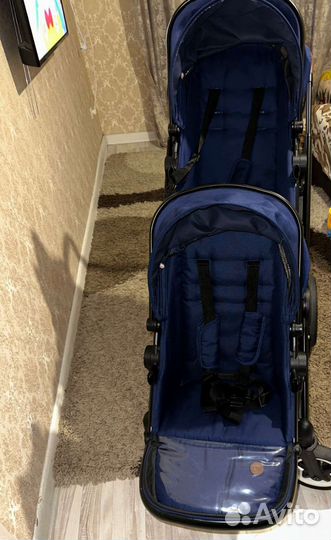 Коляска для двойни погодок