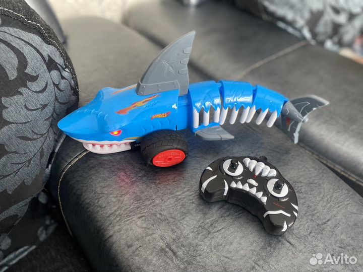 Hot Wheels акула